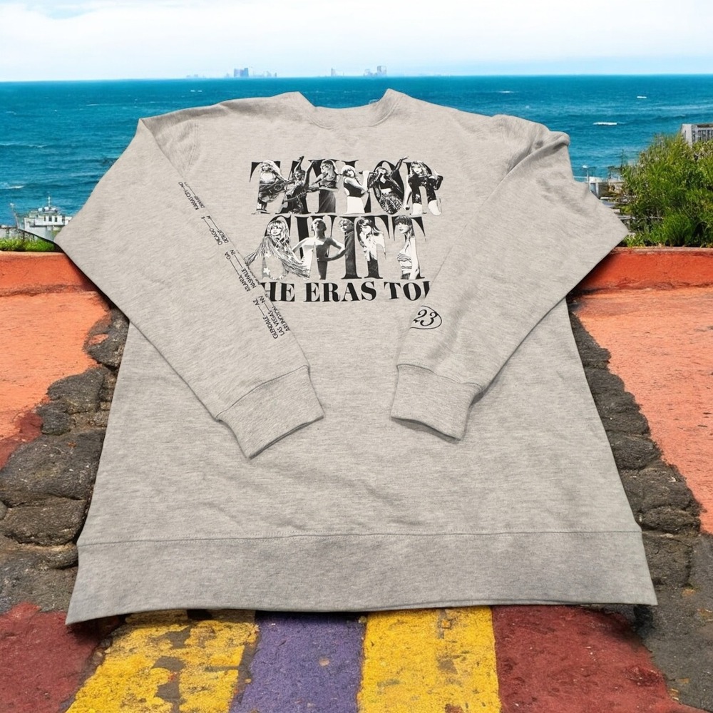 Taylor‎ Swift The Eras Tour Crewneck Sweatshirt Heather Grey XL Collectible